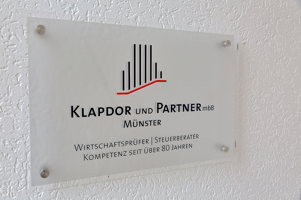 werbeeffekte Schilder - Firmenschilder für den Innenbereich / Außenbereich - Hinweisschilder, Parkplatzschilder, Bauschilder - Metallschilder, Kunststoffschilder, Gla